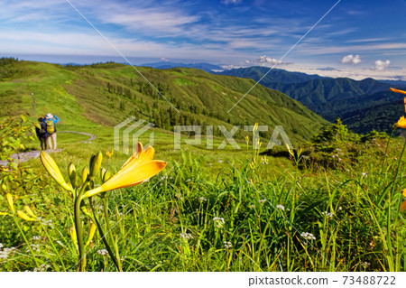 아이즈 코마에서 볼 中門岳에 능선 스톡사진