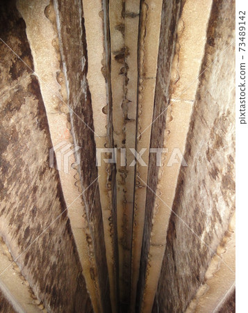 Red pyramid 73489142