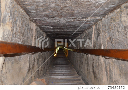 Red pyramid 73489152