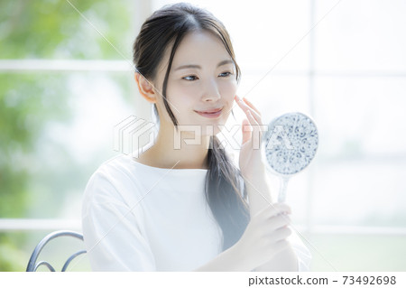 Woman Laughing Smile Beauty 73492698