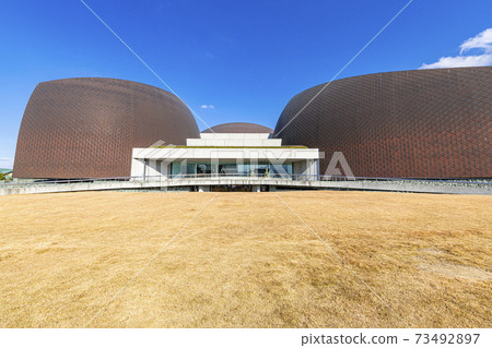 愛媛縣新居濱市茜美術館 73492897