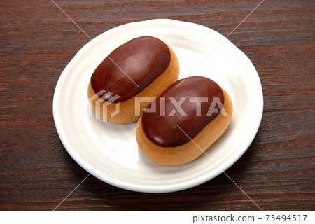 Japanese sweets kuri manju 73494517