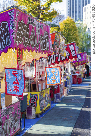 [Shitamachi scenery] Fair stalls 73495020