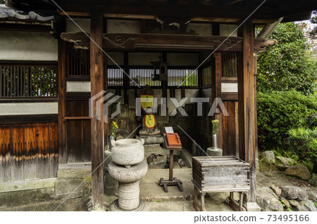 奈良縣奈良市元曲塔遺址石佛 73495166