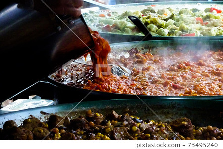 London market 73495240