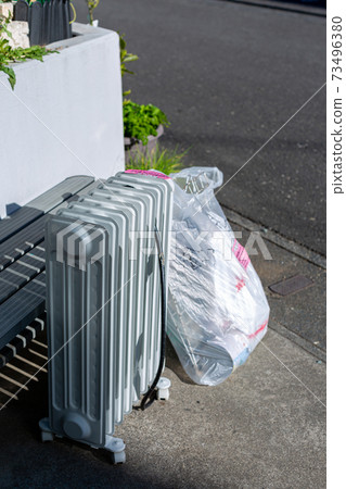Oversized garbage oil heater Oversized garbage oil heater 73496380