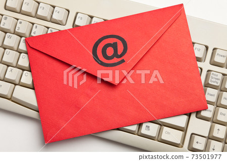 E-Mail E-Mail 73501977
