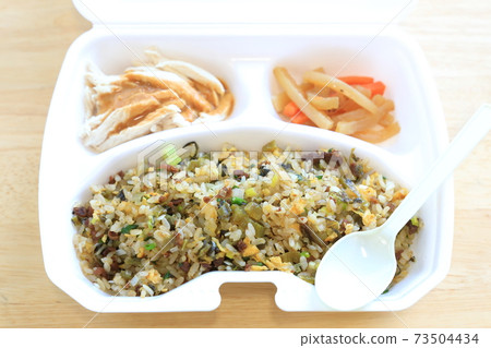 美味外賣豬肉高野炒飯 美味外賣豬肉高野炒飯 73504434