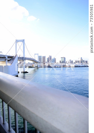 彩虹橋朝芝浦碼頭的景色 彩虹橋朝芝浦碼頭的景色 73505981