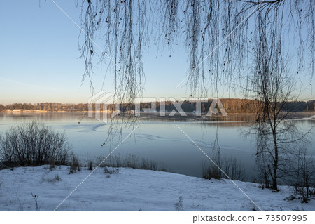 Ice on the Uvod reservoir on a sunny winter day, Ivanovo region. Ice on the Uvod reservoir on a sunny winter day, Ivanovo region. 73507995