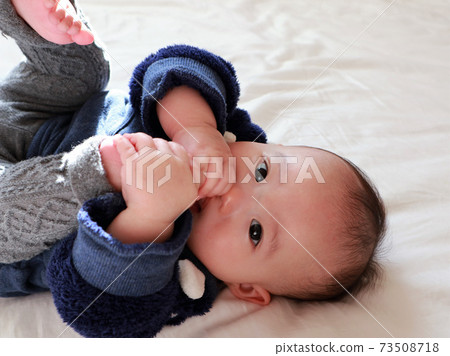 嬰兒6個月 73508718