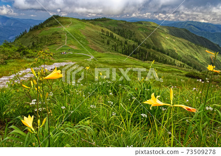 會津小岳從山脊到中蒙岳 會津小岳從山脊到中蒙岳 73509278