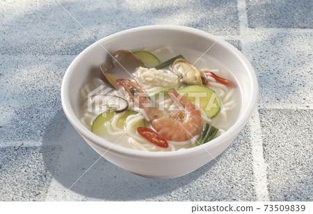 海鮮湯麵 73509839