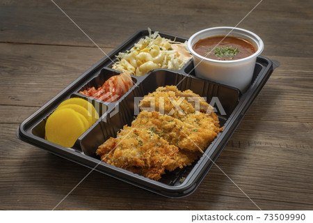 Pork cutlet lunch box 73509990