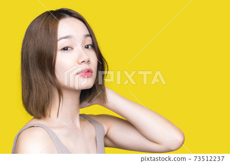 Women's beauty image Skin care Cosmetic whitening face 73512237