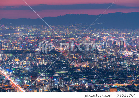 《大阪府》大阪市中心的夜景和全景 73512764