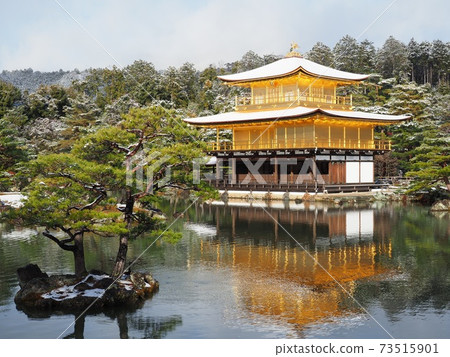 Snow Kinkakuji New Year's Eve 73515901