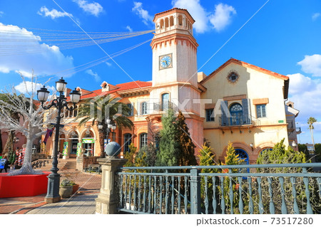 [和歌山縣]天氣晴朗時，和歌山碼頭市的歐洲波爾圖 73517280