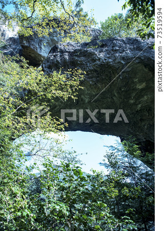 乳岩峽谷徒步旅行 乳岩峽谷徒步旅行 73519594