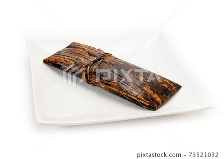 丁幼羊用竹皮包裹 丁幼羊用竹皮包裹 73521032