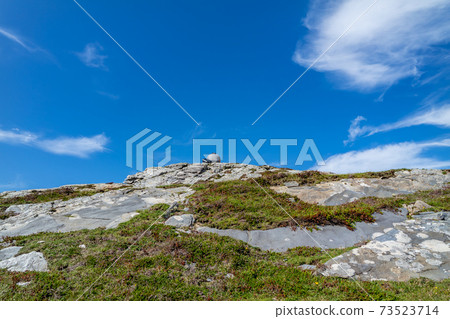 The coastline at Dawros in County Donegal - Ireland 73523714