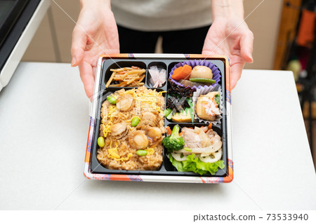 倫頓午餐輕鬆用餐 73533940