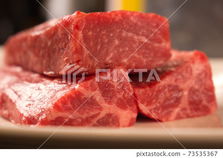 Domestic Japanese black beef peach (Kamenoko) block 73535367