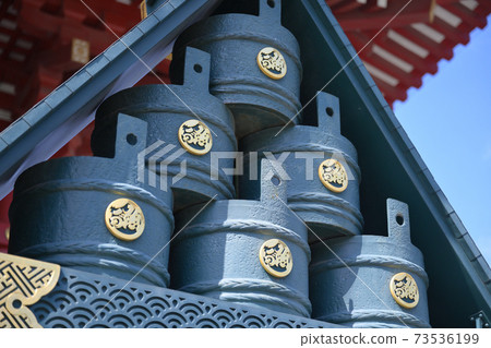 Asakusa Temple water tub Asakusa Temple water tub 73536199