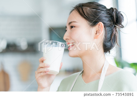 milk  73543891