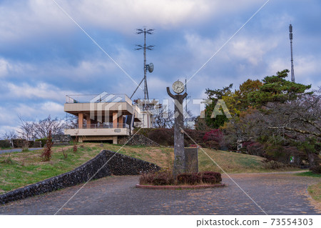 （Sa玉縣秩父市）深秋美景山公園山頂展望台 73554303