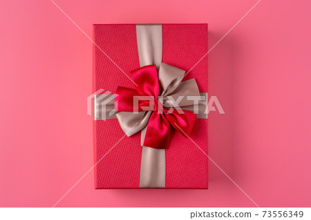 Gift box gift box pink background Wrapped gift box プレゼントボークス Gift box gift box pink background Wrapped gift box プレゼントボークス 73556349