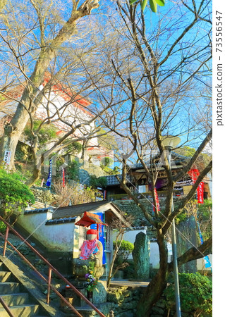 [和歌山縣]天氣晴朗時的金水寺（佛堂） 73556547