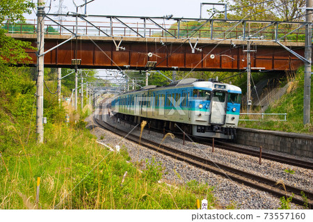 中央東線Shinanosakai站Kuha 115-436 C6站位 73557160