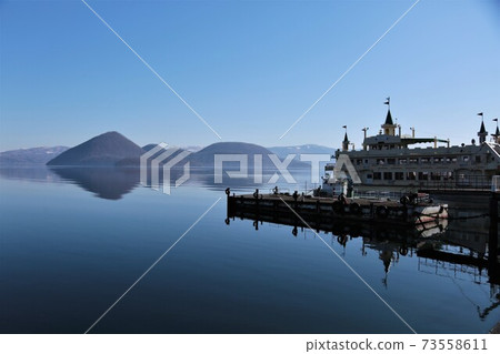 Lake Toya, Nakajima, pleasure boat 73558611
