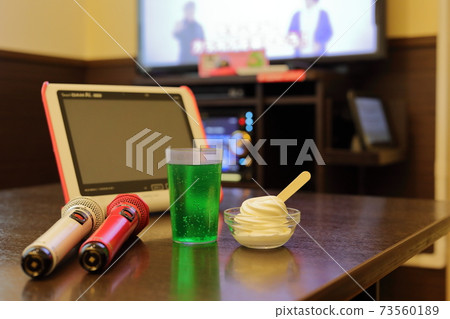 準備好說，“現在，唱歌！” 73560189