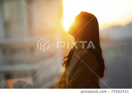 Business woman 73562431