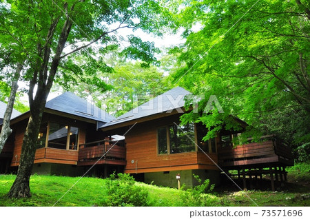 Hakone Town Ashinoko Camp Village Kevin Building and Fresh Greenery 73571696
