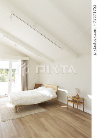 Interior bedroom 73571752