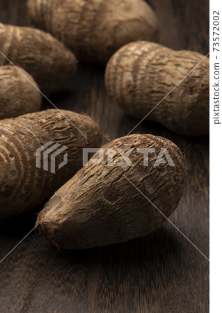 Taro set table 73572002