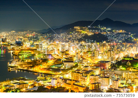 長崎的夜景（鍋山） 73573059