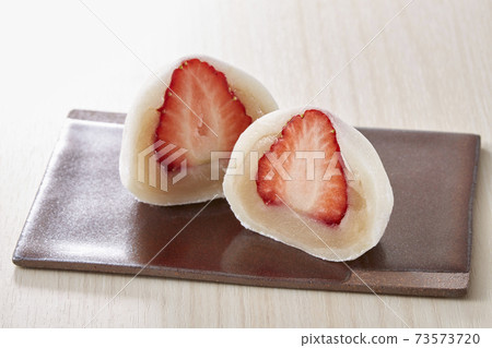 Strawberry Daifuku Strawberry Daifuku 73573720