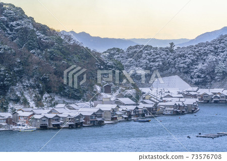 Kyoto Ine Bay scenery (winter) Kyoto Ine Bay scenery (winter) 73576708