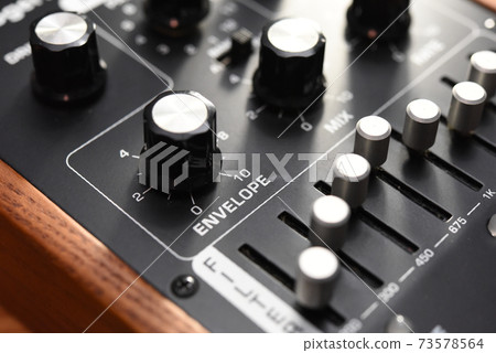 Effector (Resonant Filter) 73578564