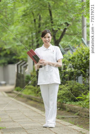 20's nurse green background 73579721
