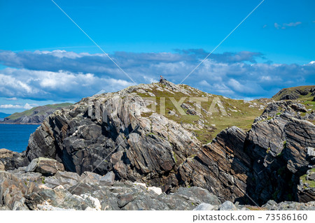 The coastline at Dawros in County Donegal - Ireland 73586160