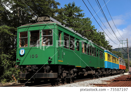 箱根山鐵3舊車的顏色形成 73587197