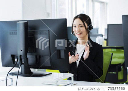 一個人上班 一個人上班 73587360