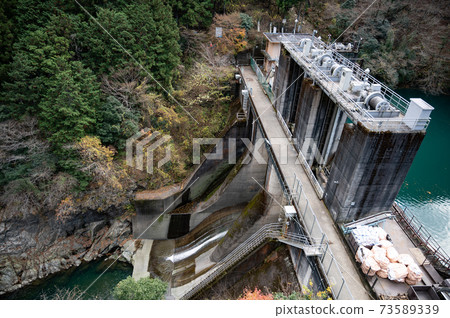 Late autumn Okutama Shiromaru Dam 73589339