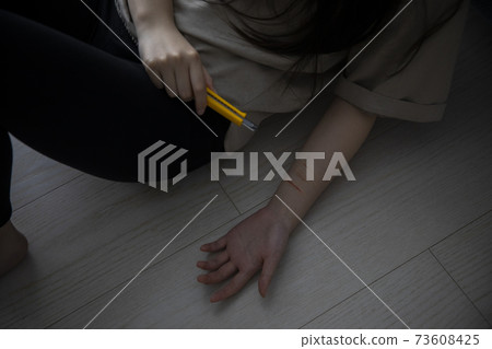 手腕切圖像 73608425