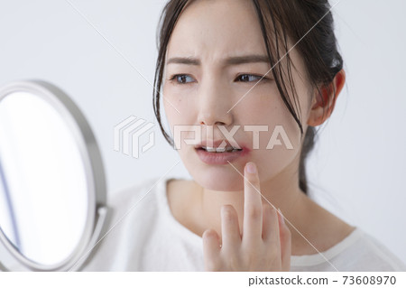 口角炎症圖像（特殊彩妝） 73608970